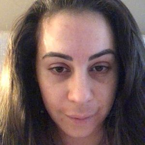 Meet your Posher, Claudia